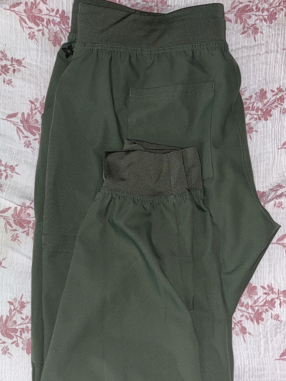 Women’s Olive Green Stretch Active Pants